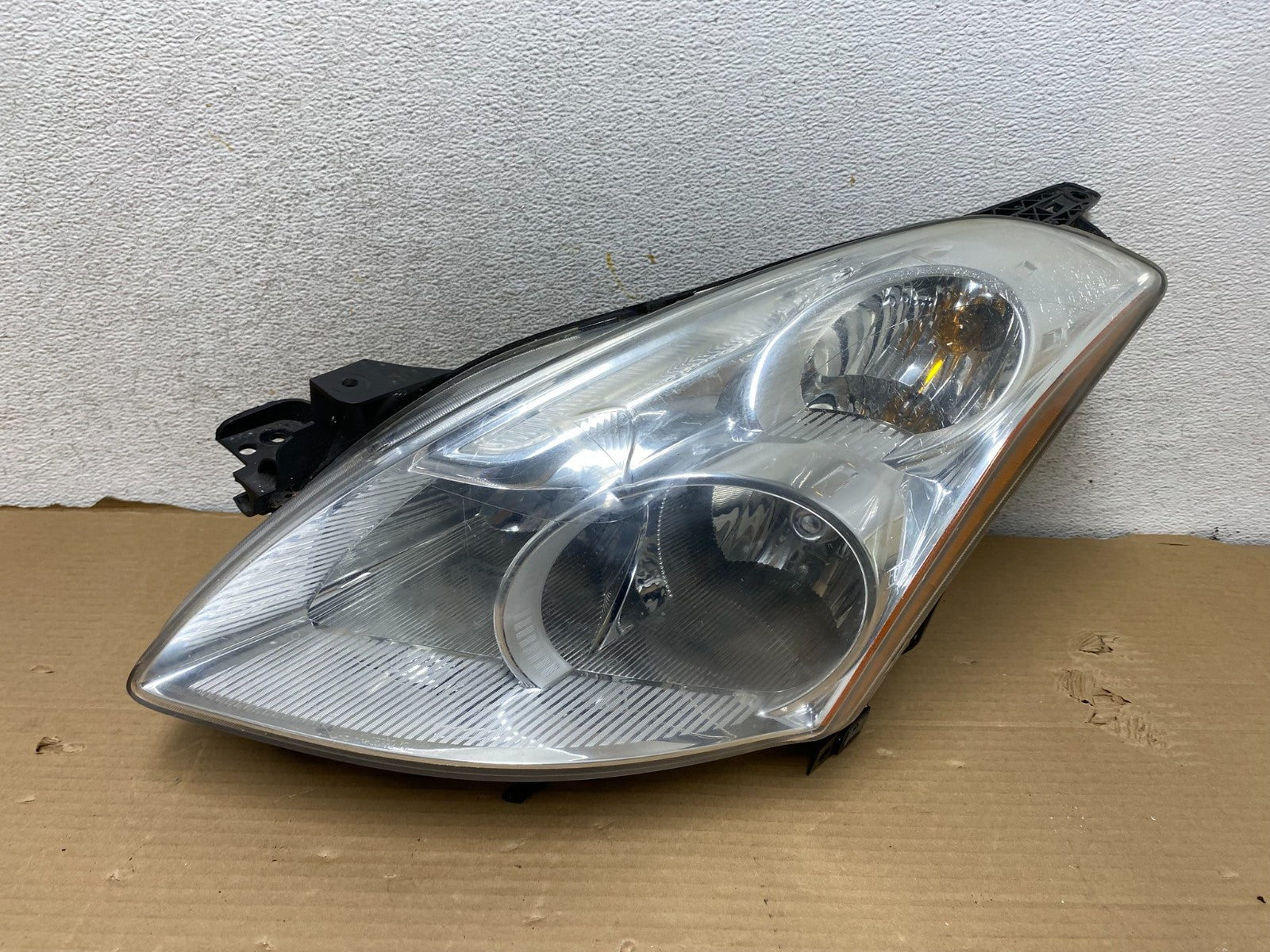 Sedan 2010 2011 2012 Nissan Altima Left Driver Side Headlight AG9315 DW0