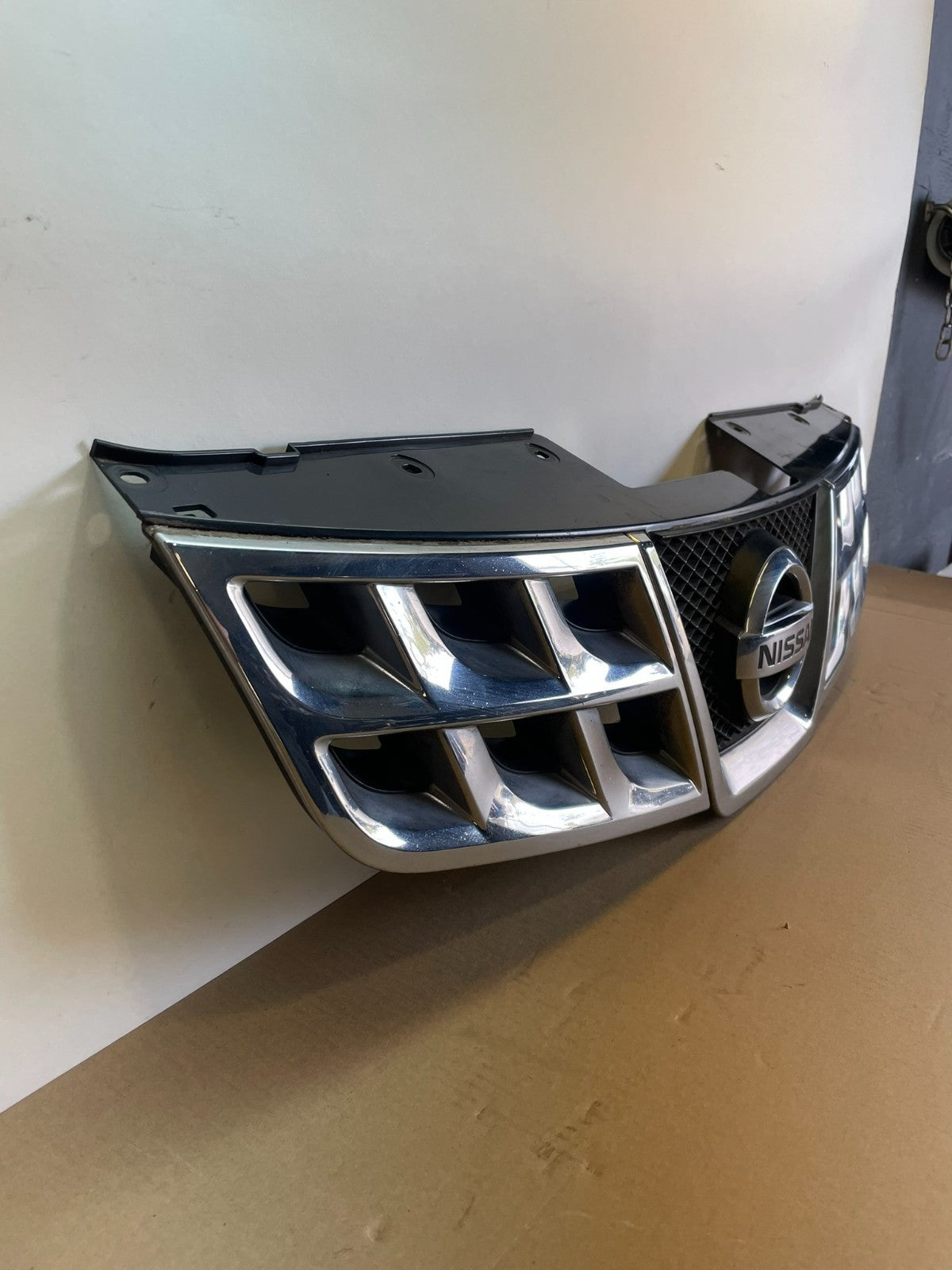 2011 to 2015 Nissan Rogue Front Upper Chrome Grill Grille ai4235 DG2