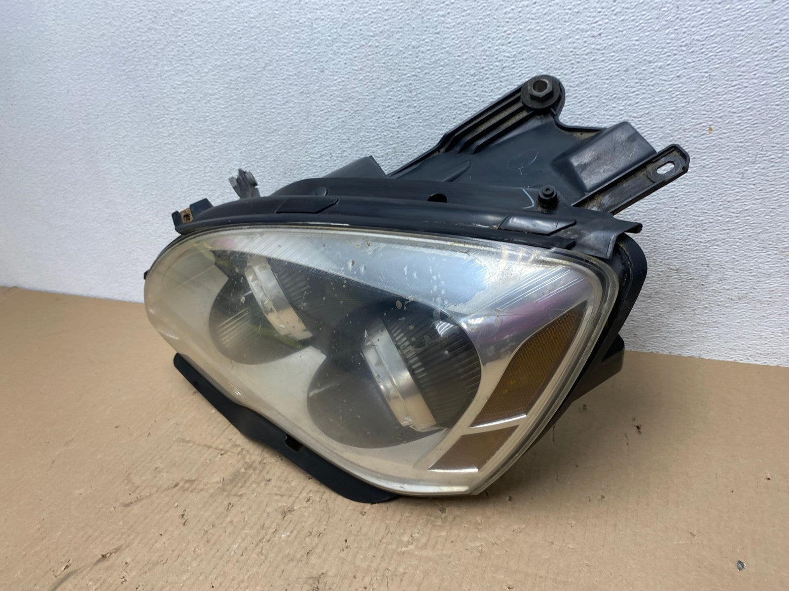 2007 to 2012 Gmc Acadia Halogen Headlight Left Driver LH Side AE8802 LK1