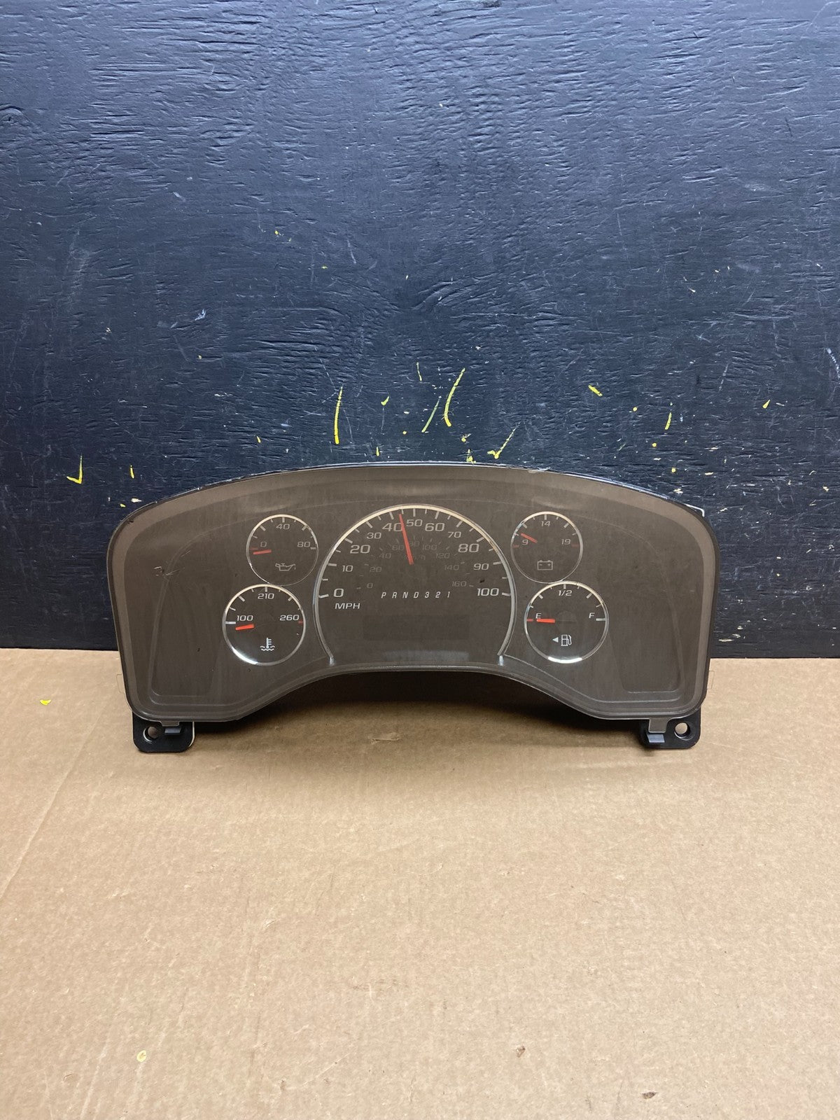2008 to 2010 Chevrolet Express Speedometer Cluster Gauge X6572 DG0