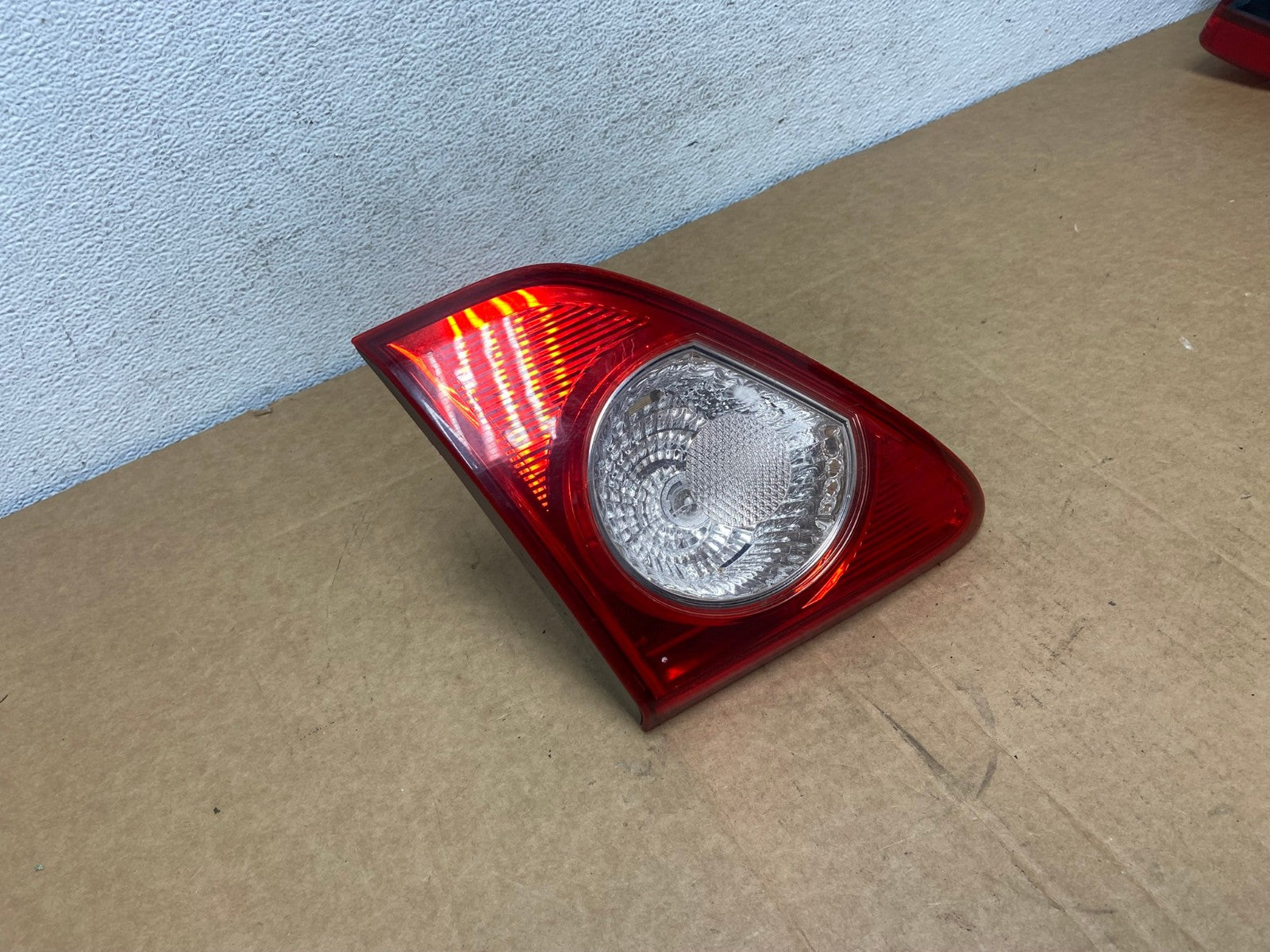 2009-2010 Toyota Corolla Left Driver Lh Side Tail Light Inner AD5358 LK2