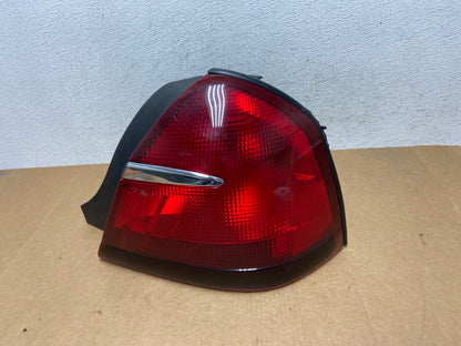 1998 to 2002 Mercury Grand Marquis Right Passenger Rh Side Tail Light AE2931 LK0