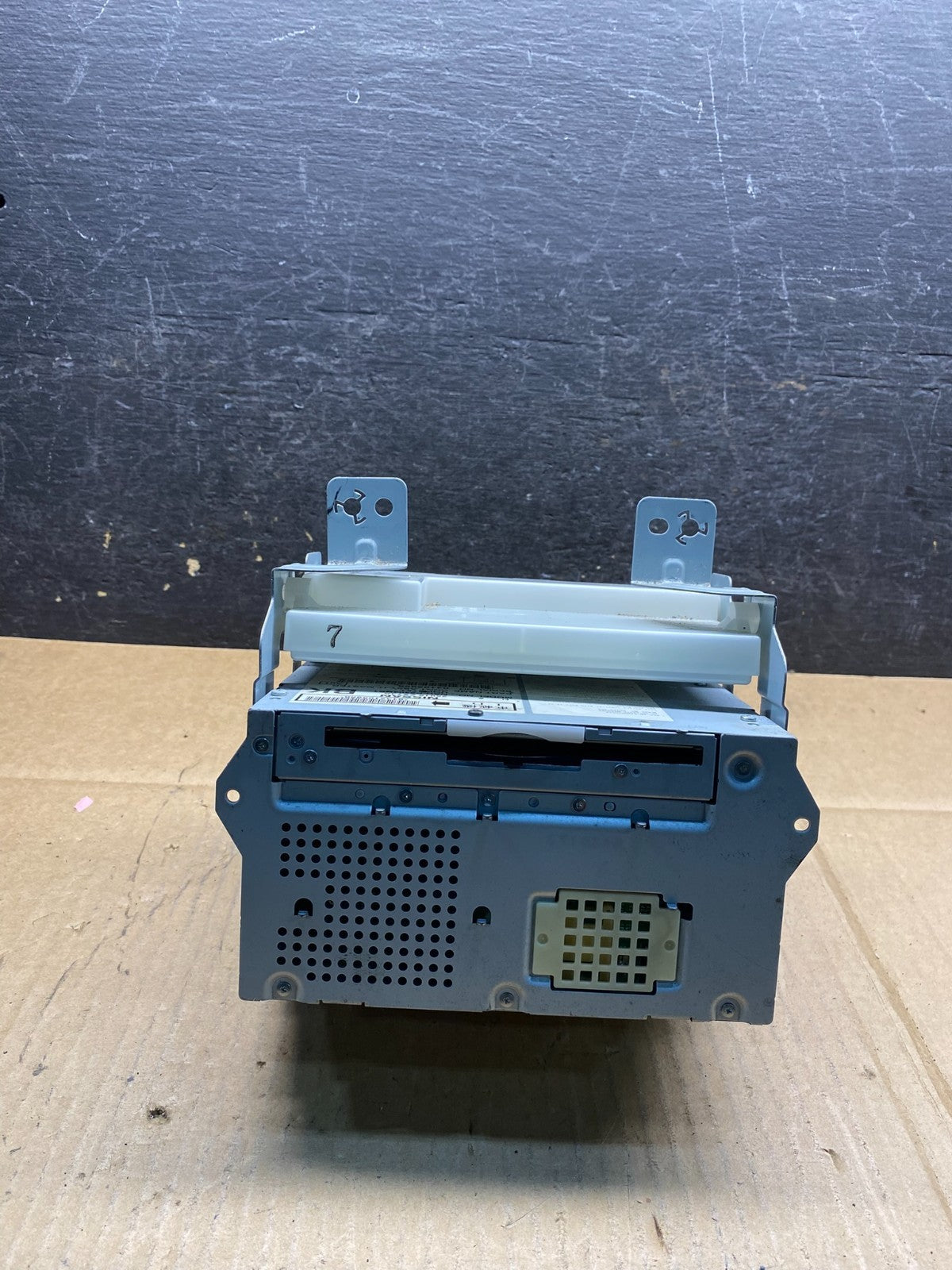 2010-2011 Infiniti FX35 FX37 FX50 QX70 Am Fm Cd Player Radio Receiver AI9955 DG0