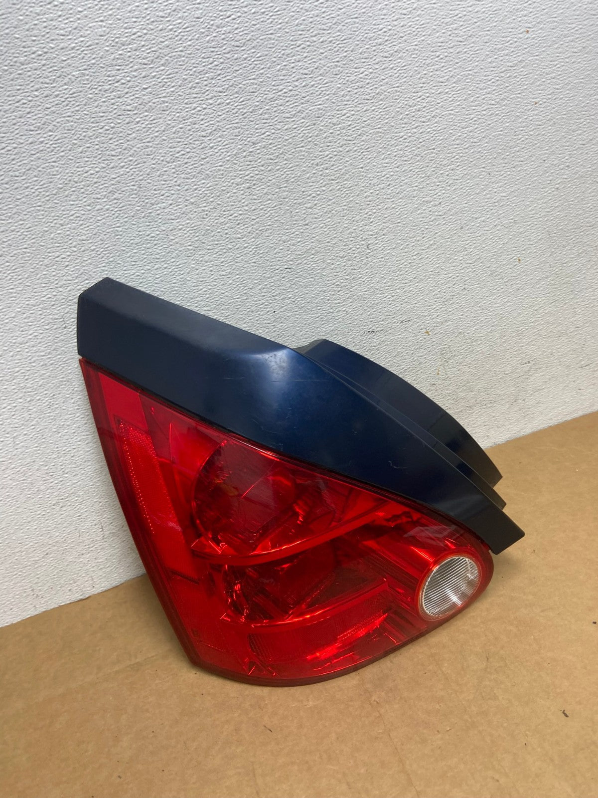 2004 2005 2006 2007 2008 Nissan Maxima Left Driver Lh Tail Light DEPO AD4439 LK2