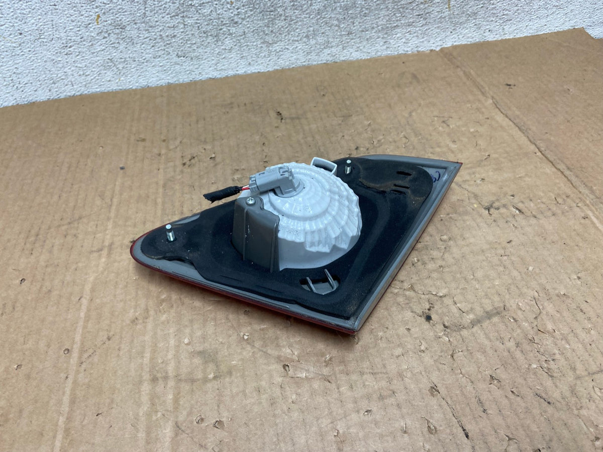 2009-2010 Toyota Corolla Left Driver Lh Side Tail Light Inner AI5436 LK4