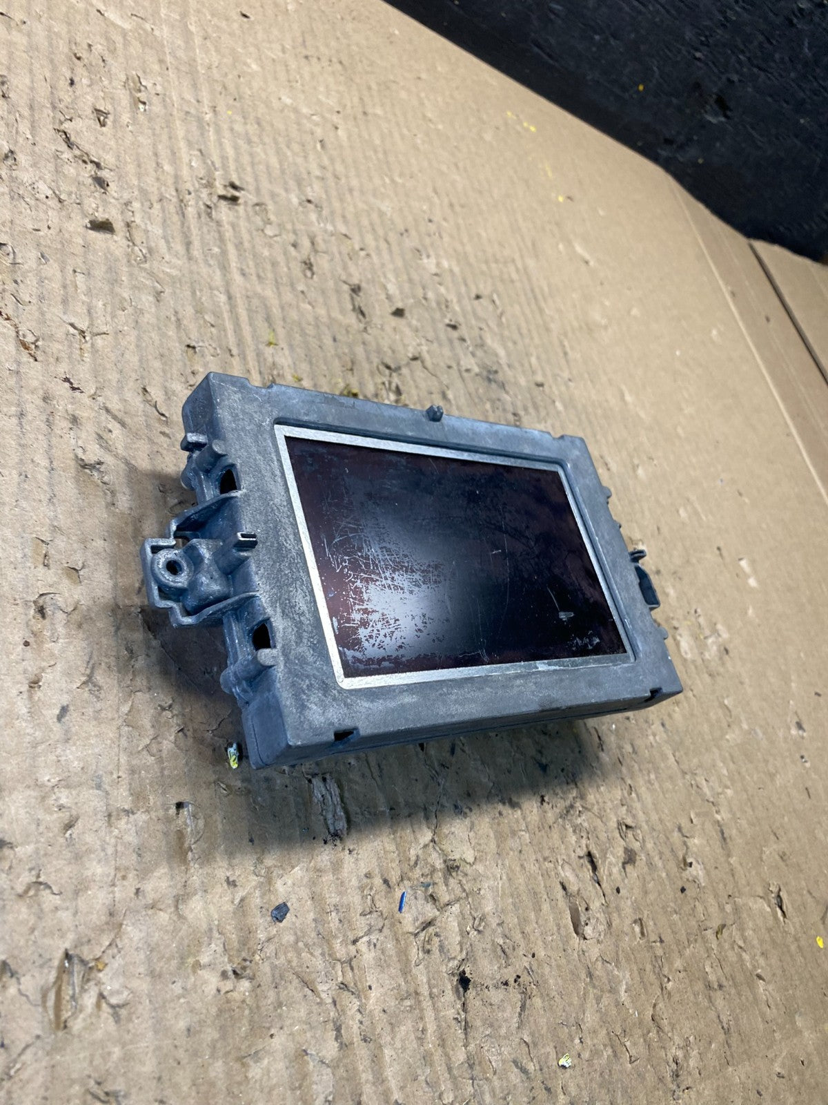 2012 - 2014 Mercedes C250 C300 Navigation Info Radio Display Screen T1646 DG2
