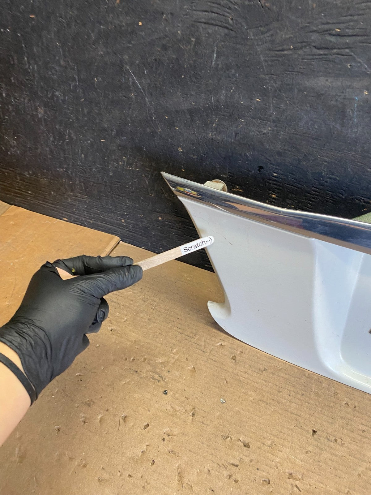 2000 2001 Infiniti I30 Rear Trunk Deck Finish Panel License Plate Trim S3332 DG3