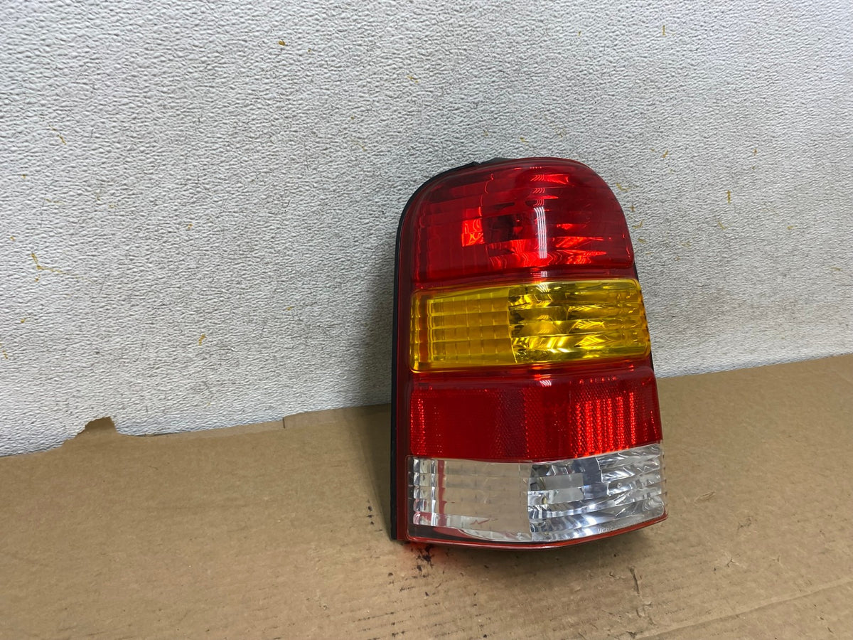 2001 to 2007 Ford Escape Left Driver Lh Side Tail Light AH8049 LK1