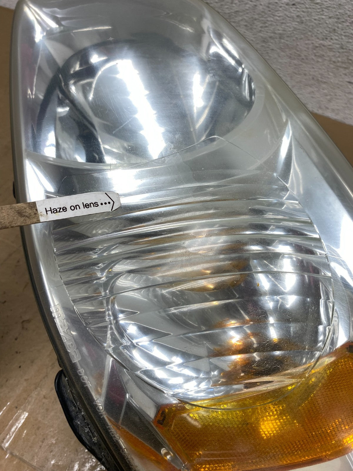 2005 - 2006 Mazda Tribute Left Driver LH Halogen Headlight AE6135 DW5