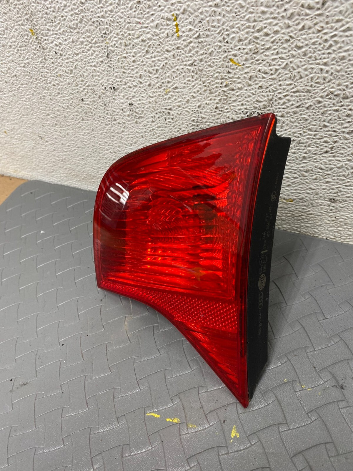2004-2008 Audi A4 Sedan Right Passenger RH Side Inner Tail Light OEM A2759 DG11