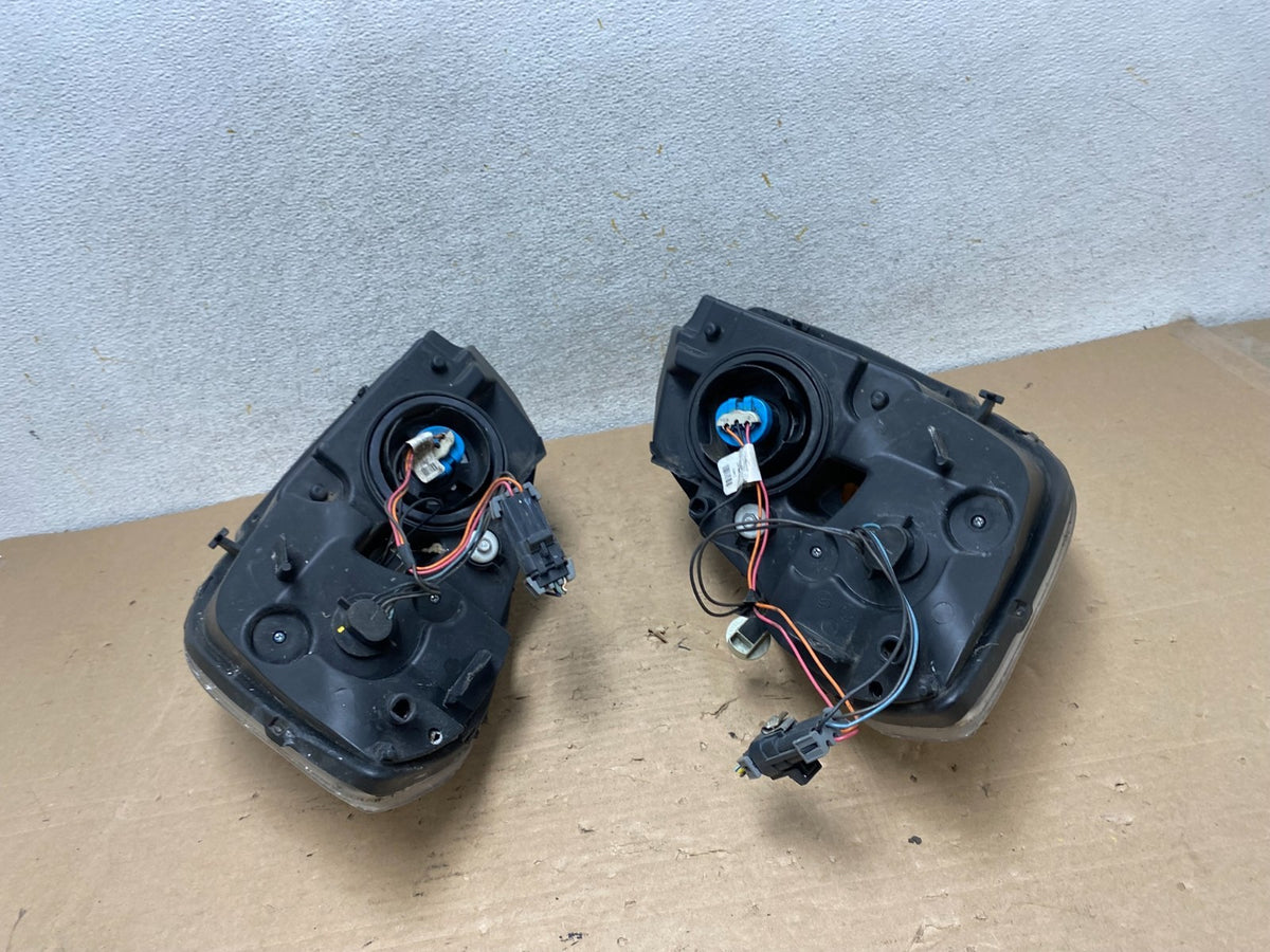 2005 - 2010 Chevrolet Cobalt Sedan Left+Right Headlights AI0959 DW8
