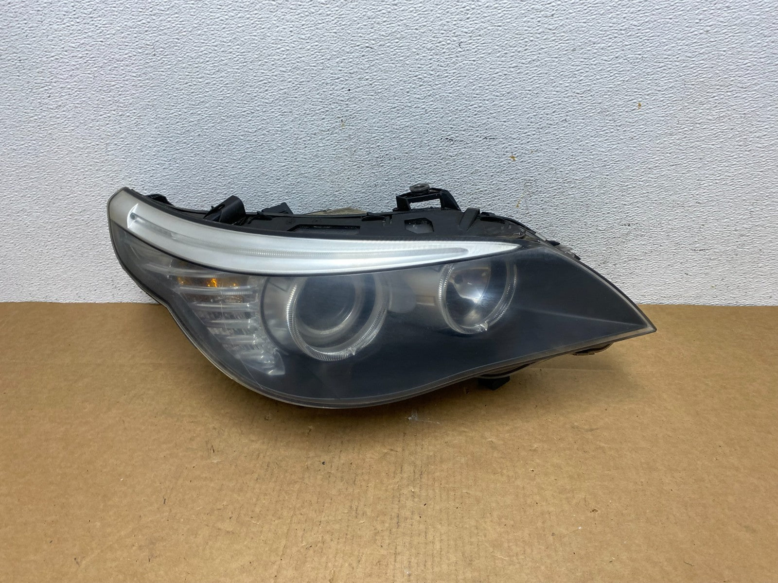2008 to 2010 Bmw 5 Series 528i Halogen Right Headlight AD4485 DW0