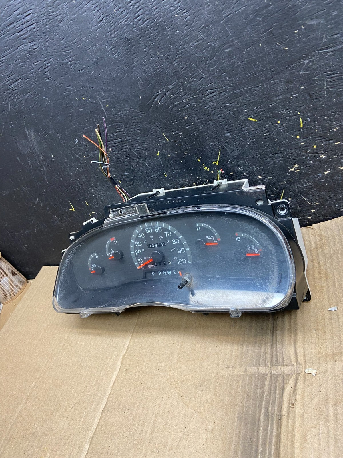 1997 to 2003 Ford E350 VAN Gauge Speedometer Cluster Oem X1703 DG1