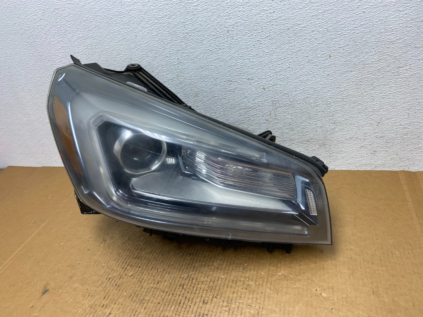 2013-2016 Gmc Acadia Right Passenger RH Side Led Halogen Headlight AE0310 DW1