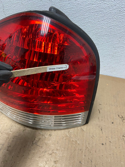 2005 to 2006 Hyundai Santa Fe Left Driver Side Tail Light AC0219 LK4