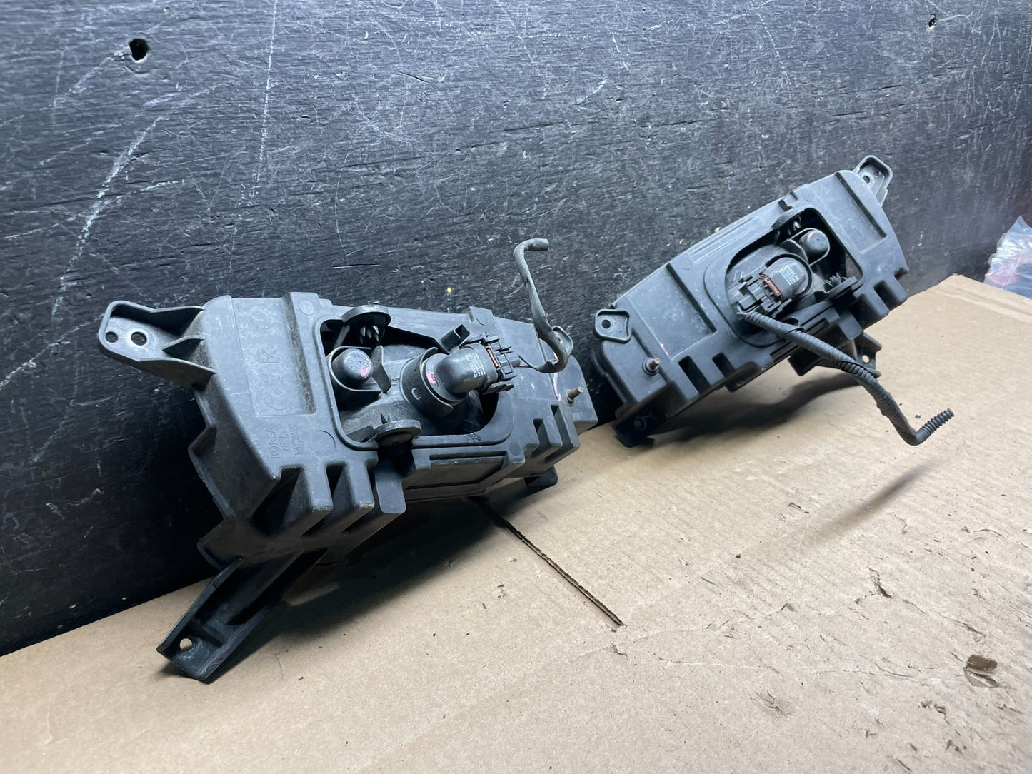 2014 2015 Kia Sorento Front Left+Right Set Fog Light V8775 DG5