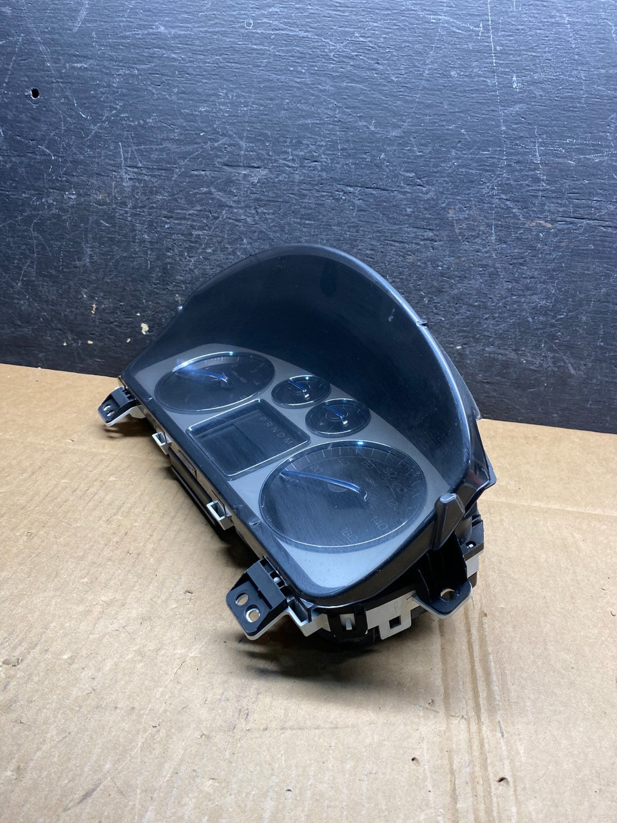 2007 to 2014 Cadillac Escalade Instrument Speedometer Cluster Gauge AI9733 DW2