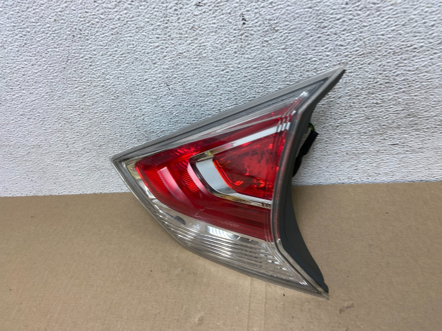 2014-2016 Nissan Rogue Right Passenger Side Tail Light Inner AE9467 LK1