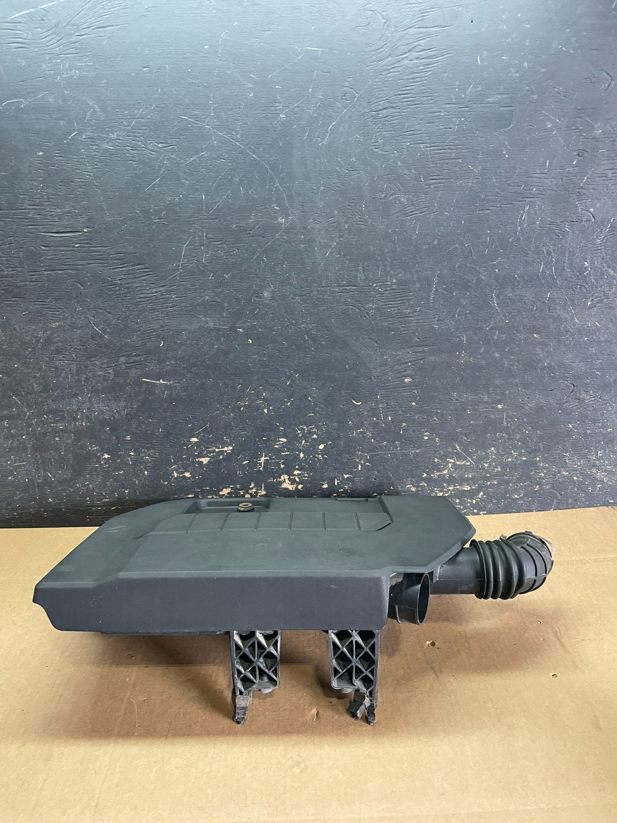 2011 to 2015 Chevrolet Volt Engine Motor Cover OEM Z8206 DG1