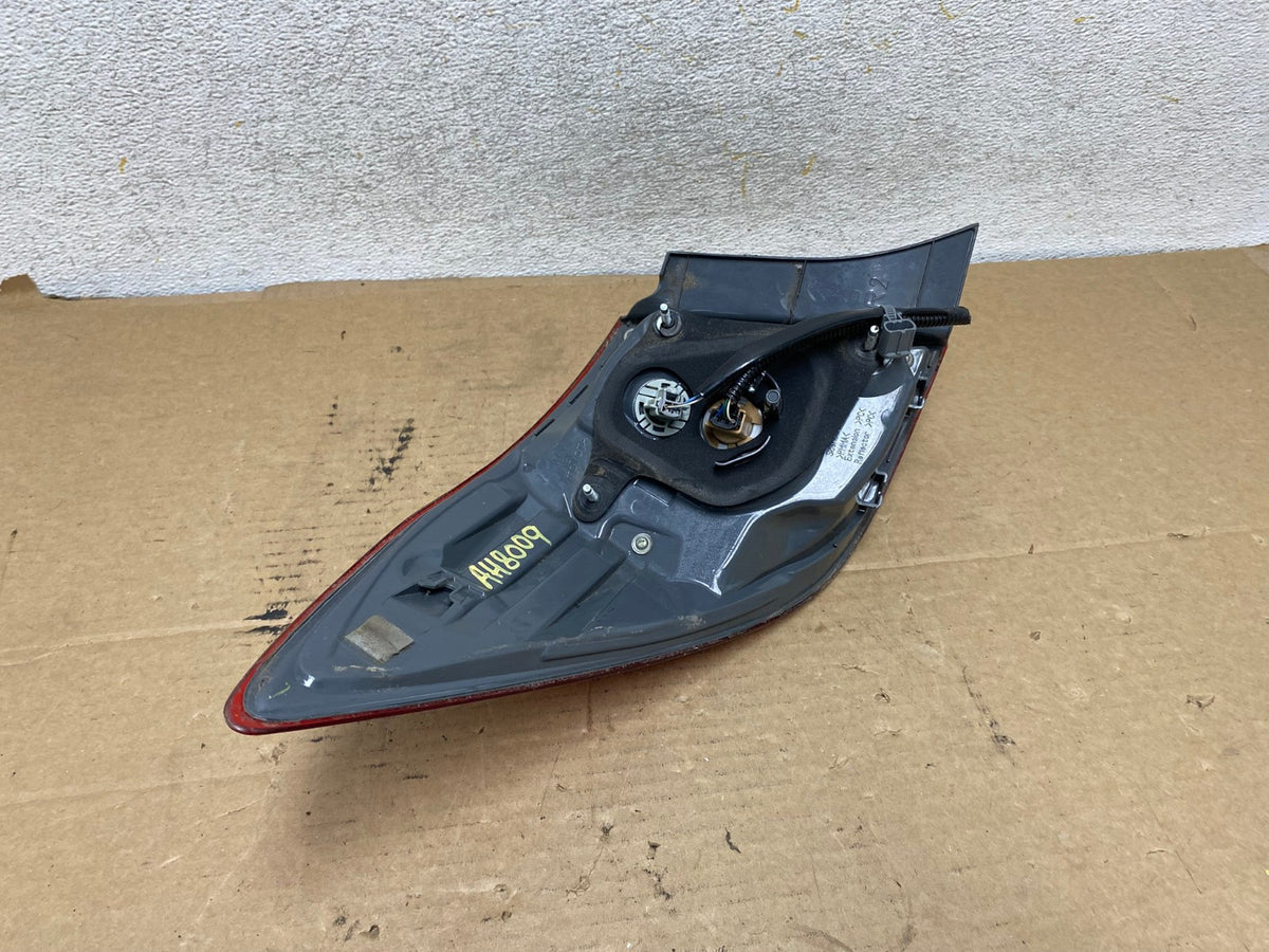 2014 to 2016 Toyota Corolla Right Passenger RH Side Tail Light AH8009 LK5