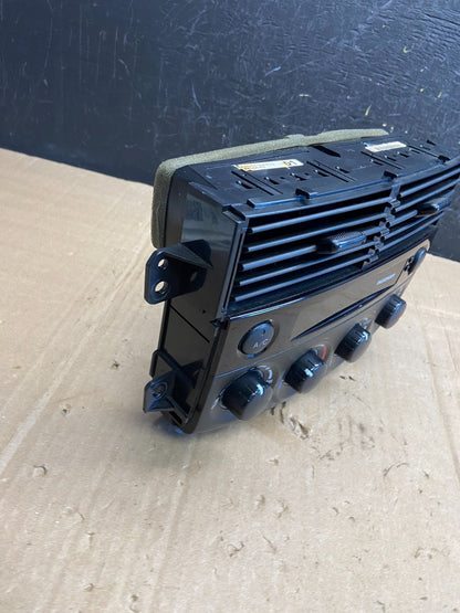 2004-2005 Toyota Sienna A/C Climate Heater Temperature Control Air Vent AD72531