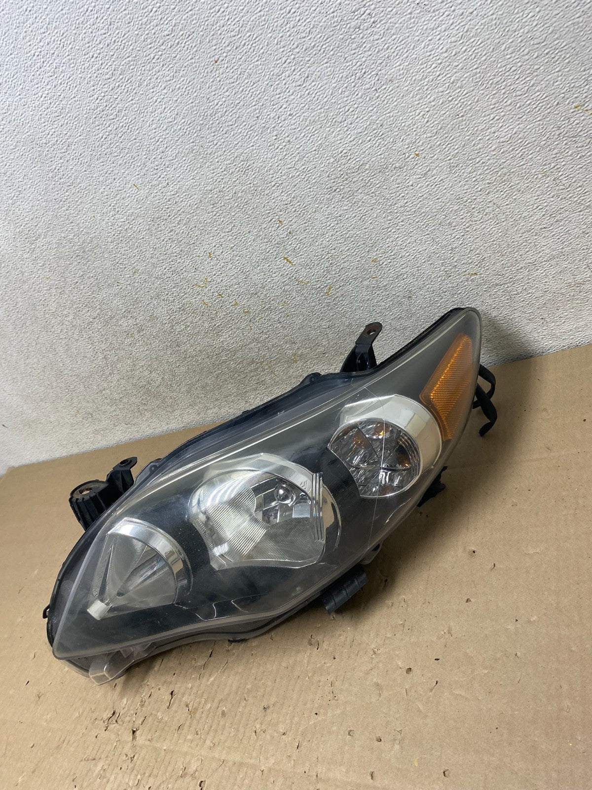 2011 to 2013 Toyota Corolla Left Driver LH Side Headlight AI2274 DW2