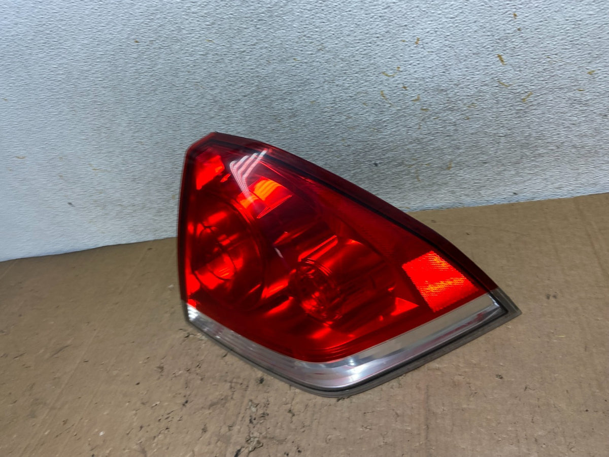 2006 - 2012 Chevrolet Impala Tail Light Right Passenger RH Side AI9344 LK1