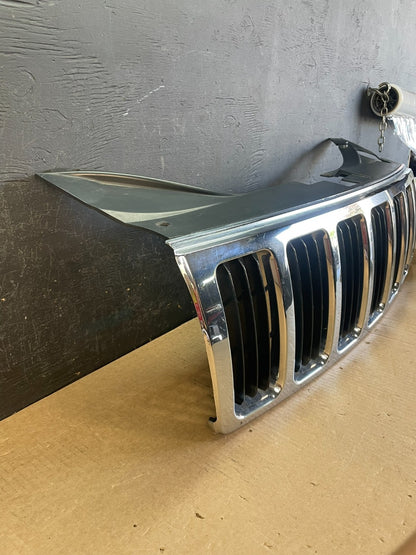 2005 2006 2007 Jeep Grand Cherokee Front Upper Grill Grille ad0240 DG2