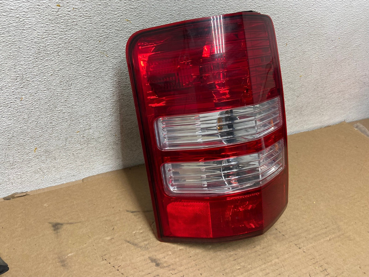 2008 to 2012 Jeep Liberty Left Driver Side Lh Tail Light AH4195 LK1