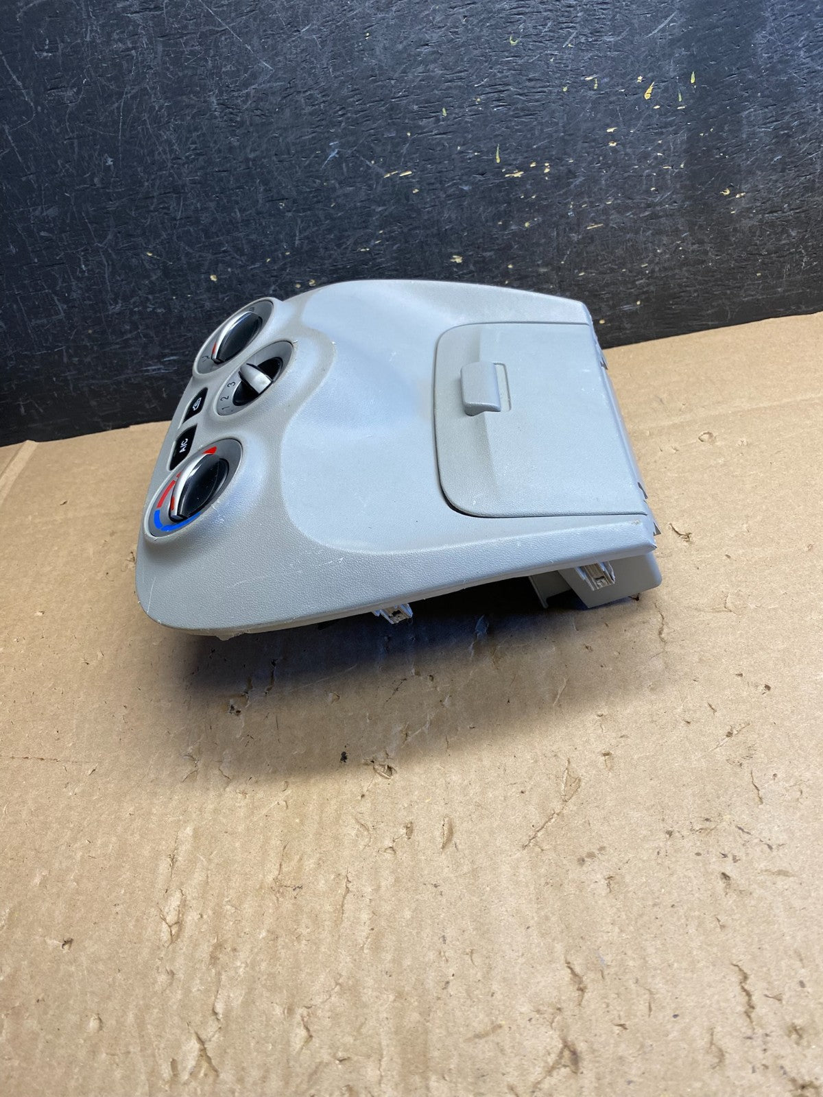 2006 to 2011 Hyundai Accent Center Heater A/C Climate Control Panel AI6482 DW1