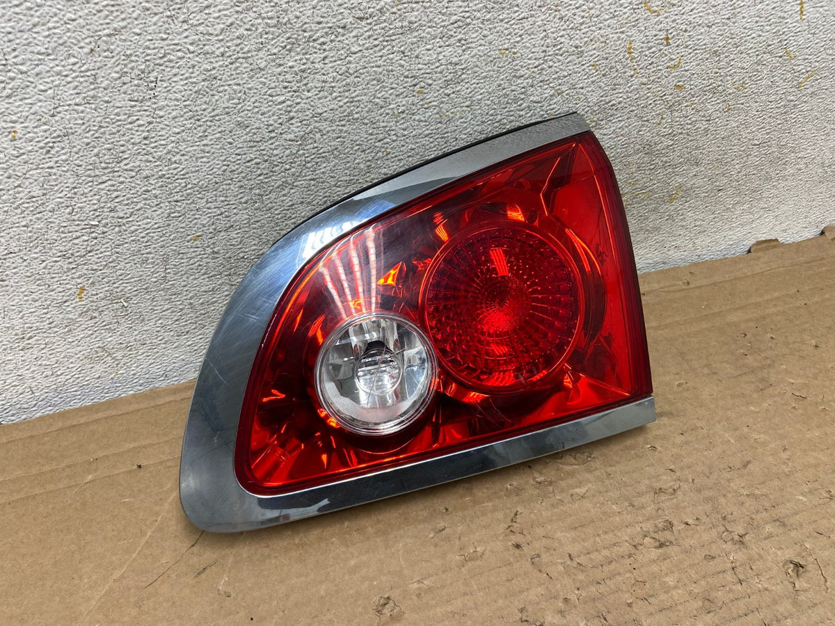 2008-2012 Buick Enclave Right Passenger Rh Inner Tail Light AH9025 LK1