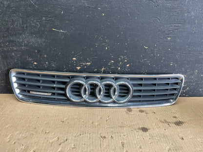 2000 to 2002 Audi A4 Upper Front Grill Grille OEM y9845 DG0