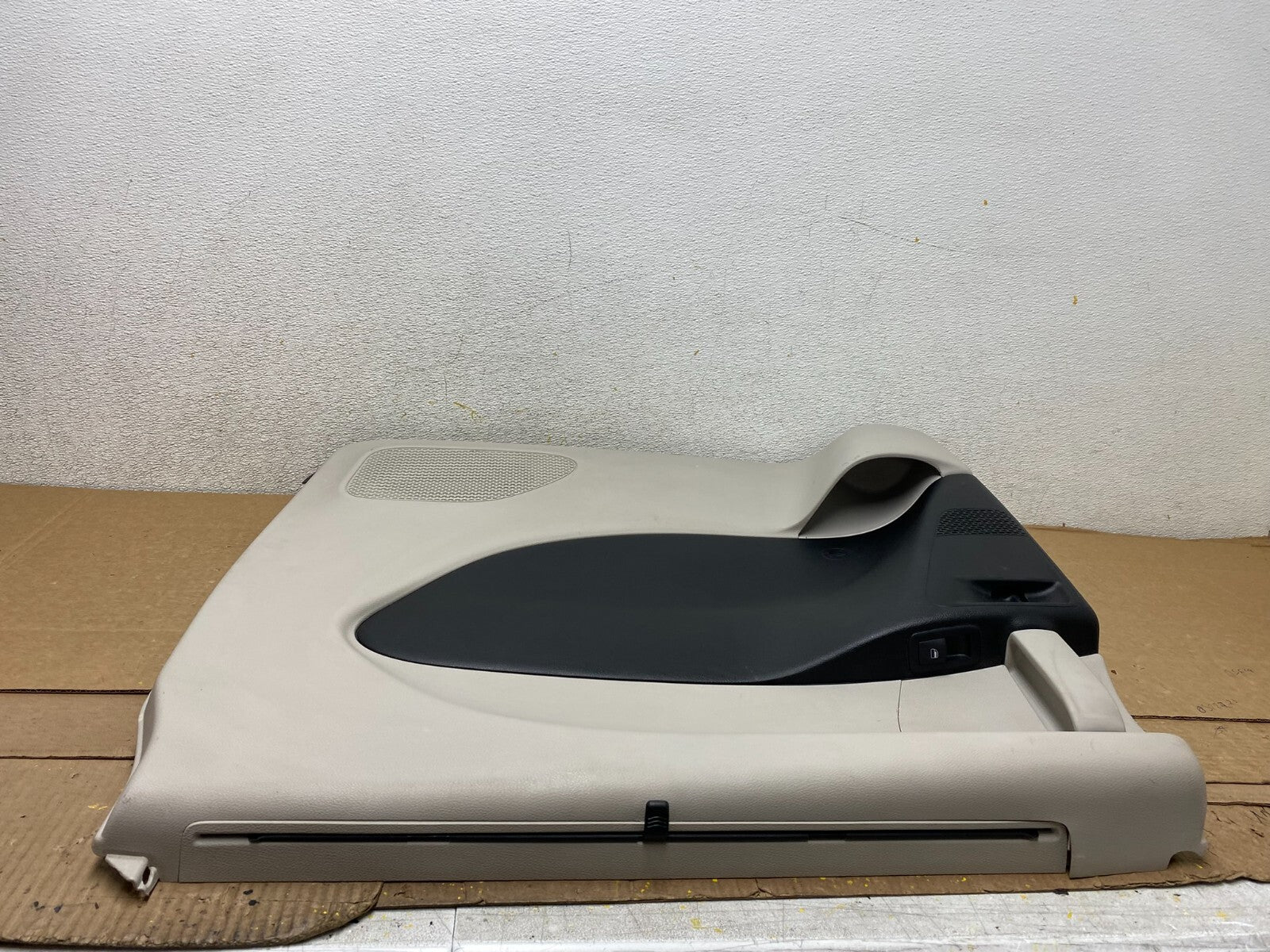 2017 to 2018 Chrysler Pacifica Rear Right Sliding Door Panel OEM O5927 DG5