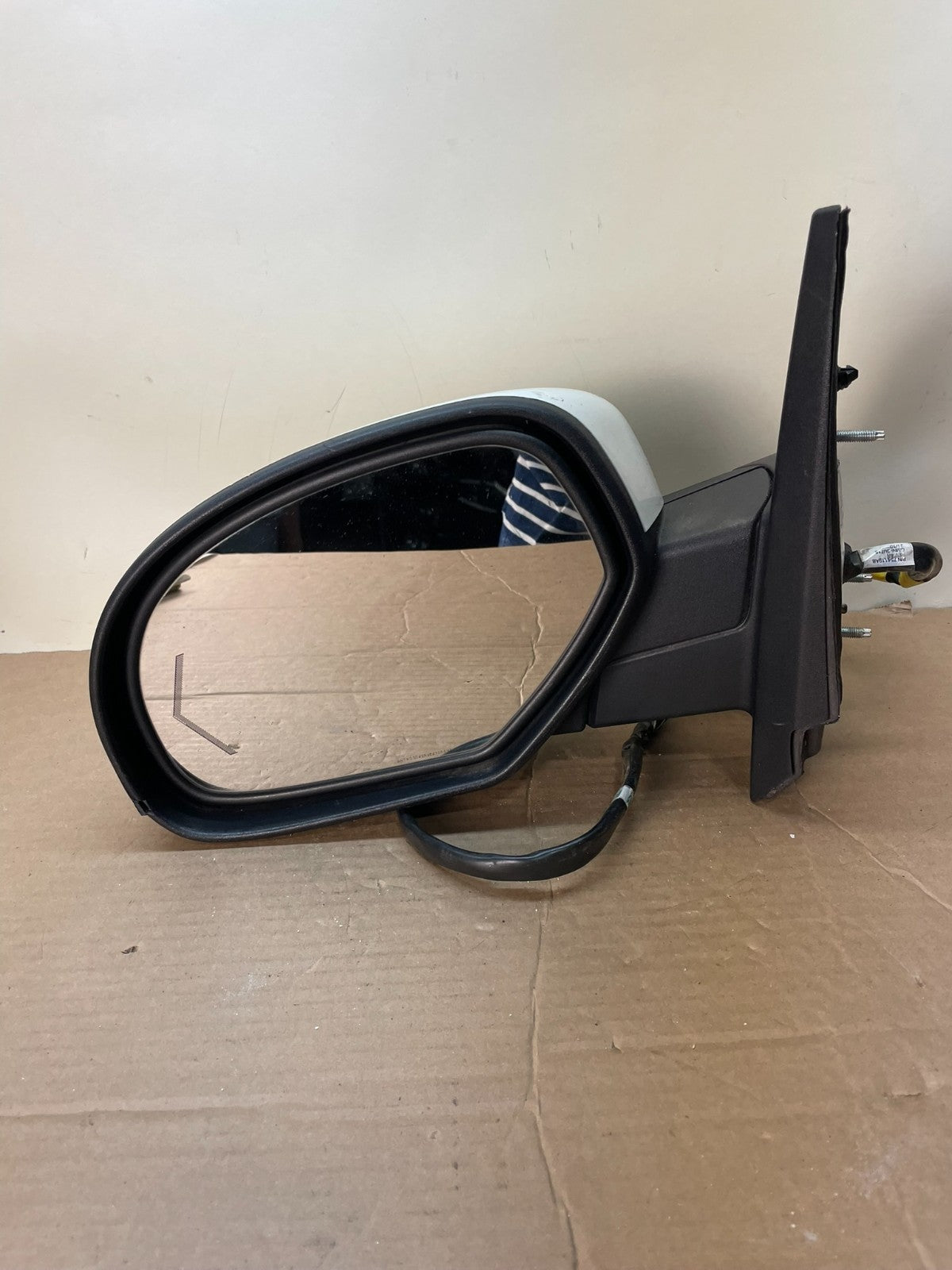 2007-2009 Chevrolet Tahoe Silverado Suburban Left Turn Signal Mirror AI0421 DG8