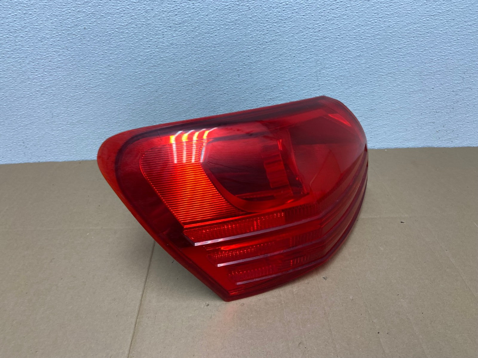 2008 to 2015 Nissan Rogue Left Driver Lh Side Tail Light OEM AB8023 LK2