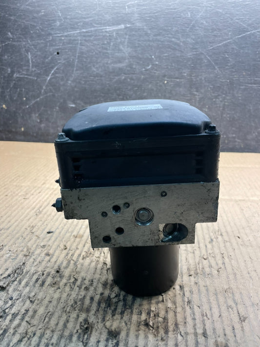 2007 to 2009 BMW X5 E70 ABS Anti-Lock Brake Pump Module x8858 DG0
