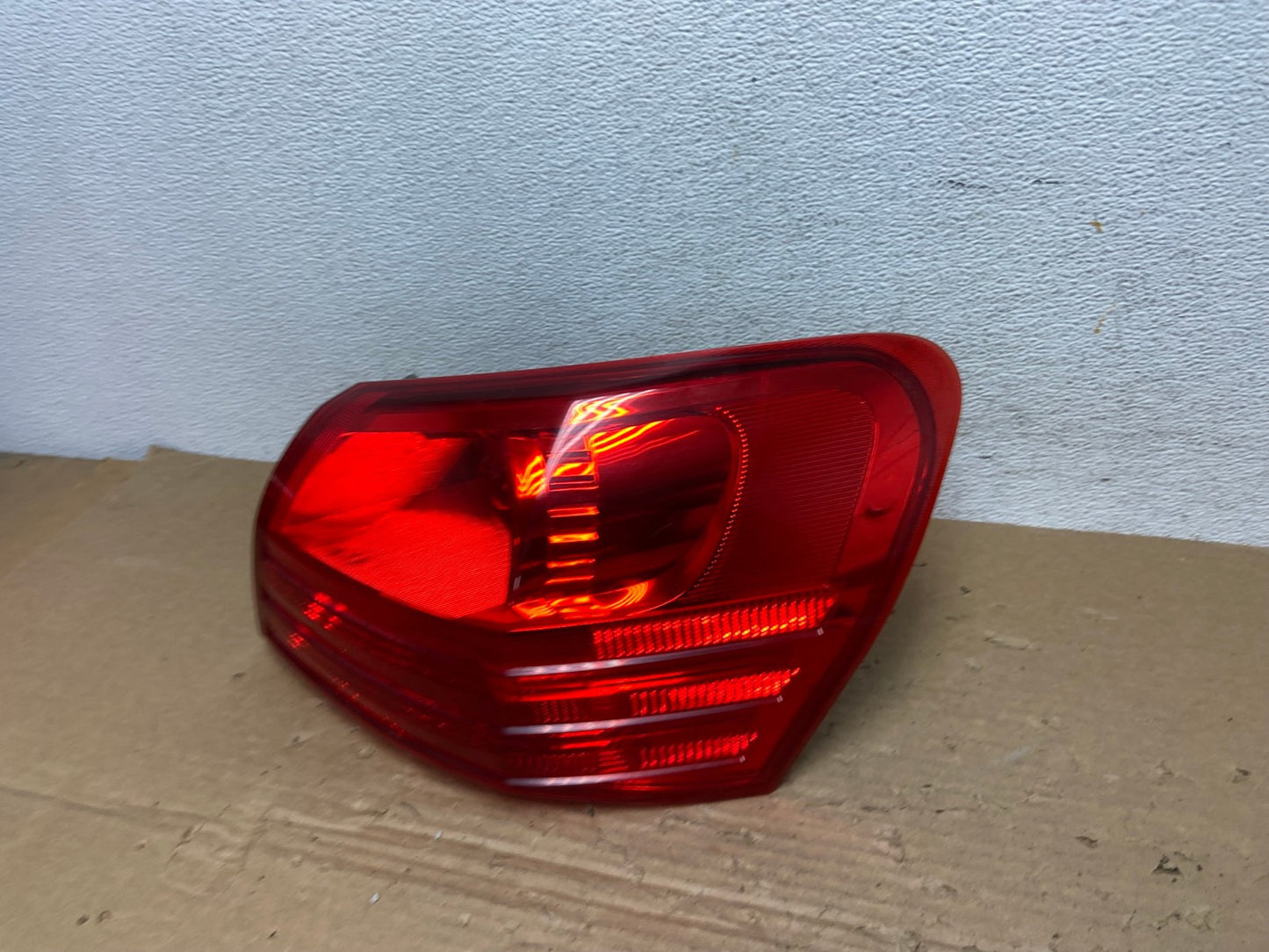 2008 to 2015 Nissan Rogue Right Passenger Rh Side Tail Light AD4095 LK1