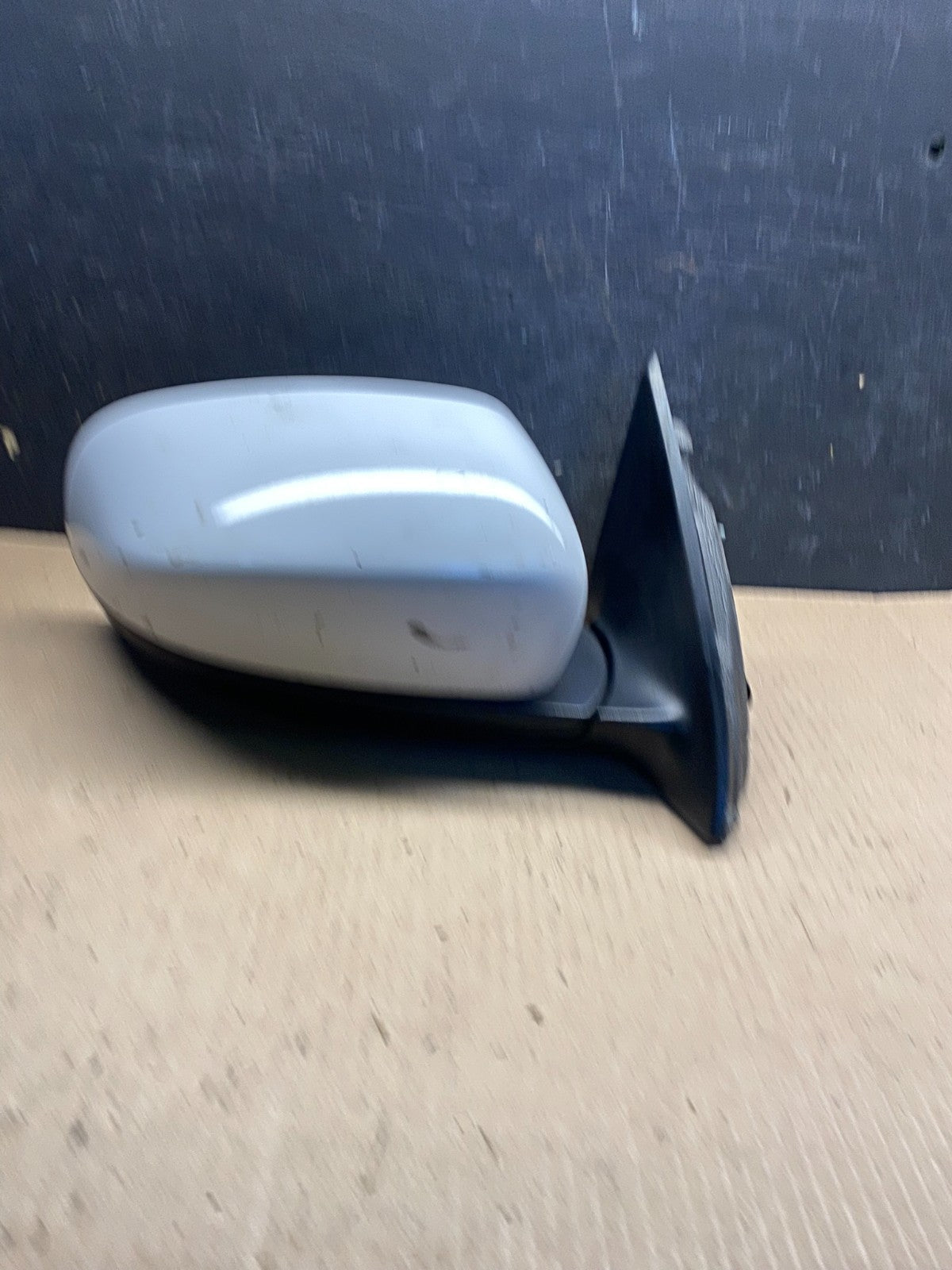 2014 - 2021 Jeep Cherokee Right Passenger View Door Mirror AI7097 DW0