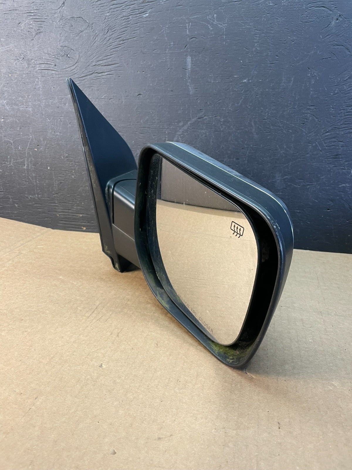 2004 to 2015 Nissan Armada Right Passenger Turn Signal Door Mirror AC9994 DG2