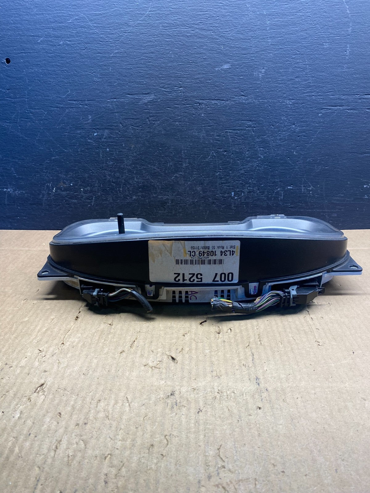 2004 - 2005 Ford F150 F-150 Speedometer Cluster Gauge AD1657 DG3