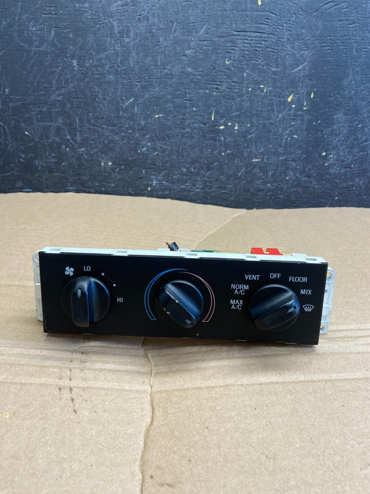 1998 to 2011 Ford Crown Victoria Marquis A/C Heater Climate Control AF1772 DG0
