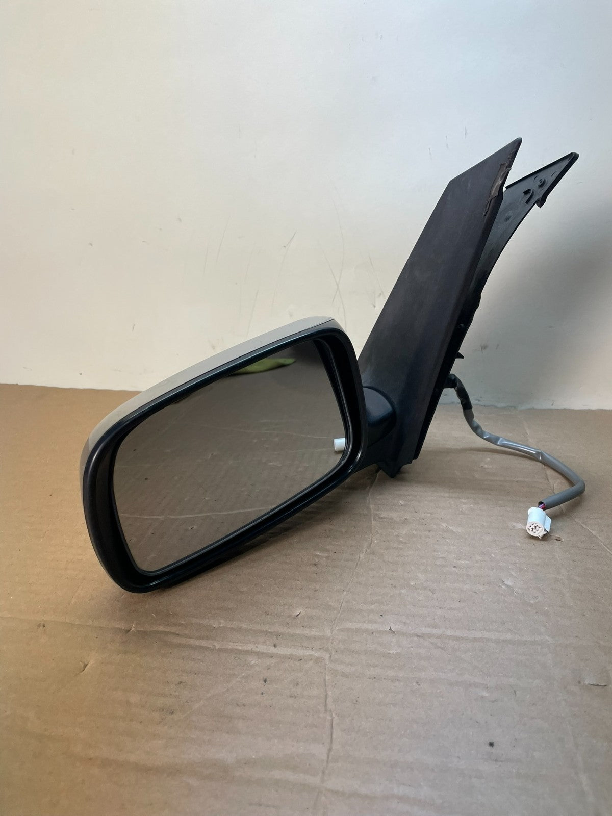 2004 to 2009 Toyota Prius Left Driver Side View Door Mirror AI0464 DG2