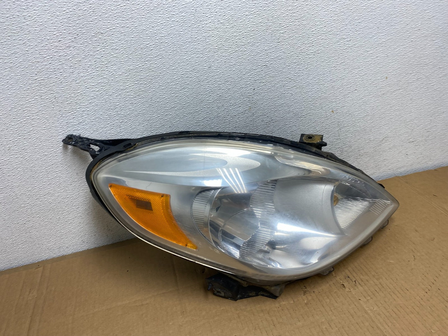 2012 2013 2014 Nissan Versa Sedan Headlight Right Passenger Rh AD0773 DW2