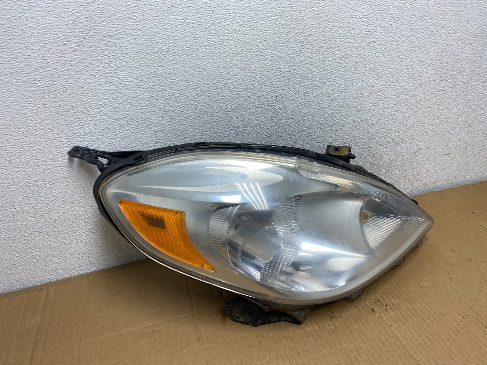 2012 2013 2014 Nissan Versa Sedan Headlight Right Passenger Rh AD0773 DW2