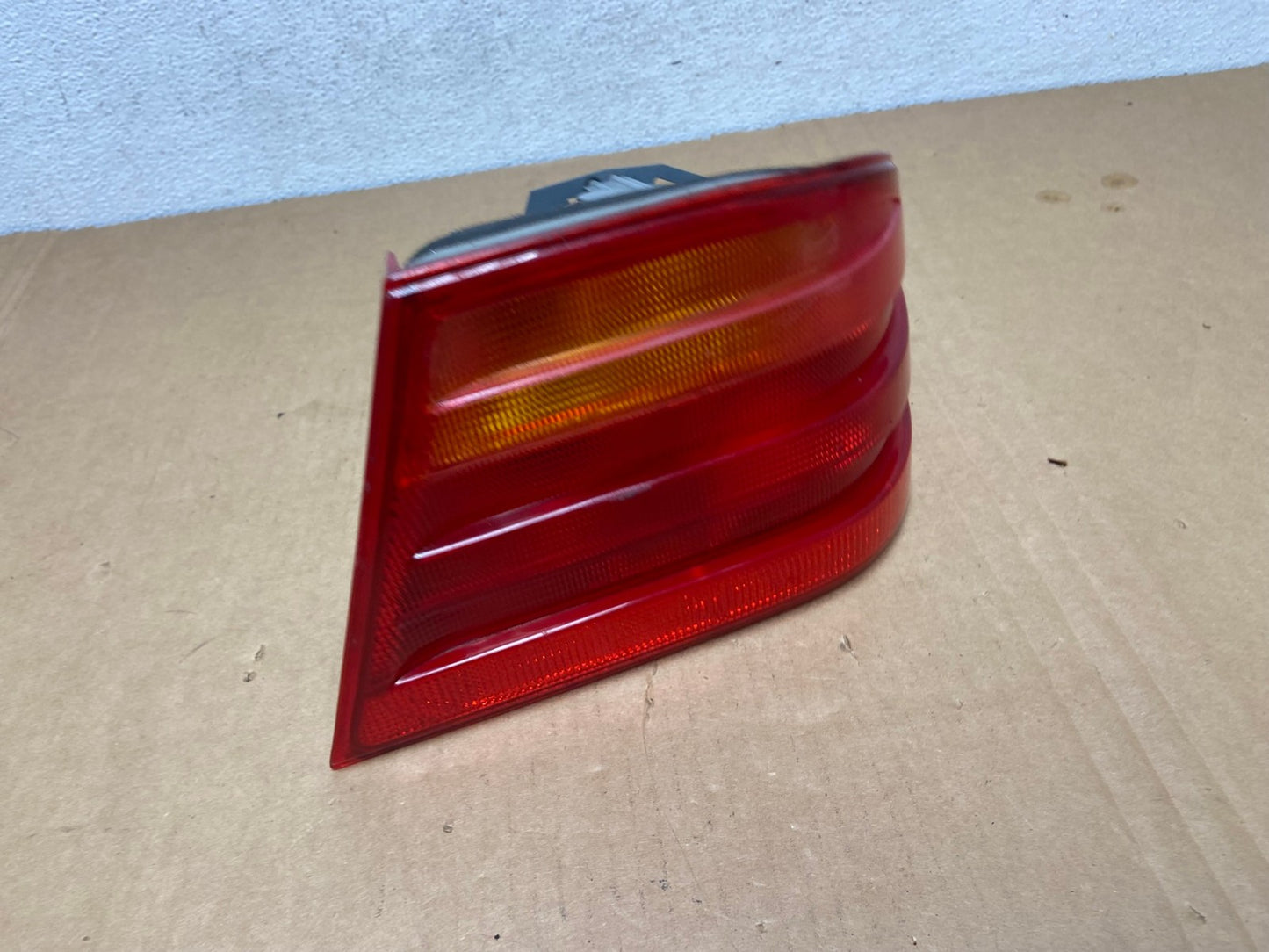1996 - 1999 Mercedes-Benz E W210 E320 Right Passenger Tail Light AD2591 LK2