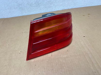 1996 - 1999 Mercedes-Benz E W210 E320 Right Passenger Tail Light AD2591 LK2
