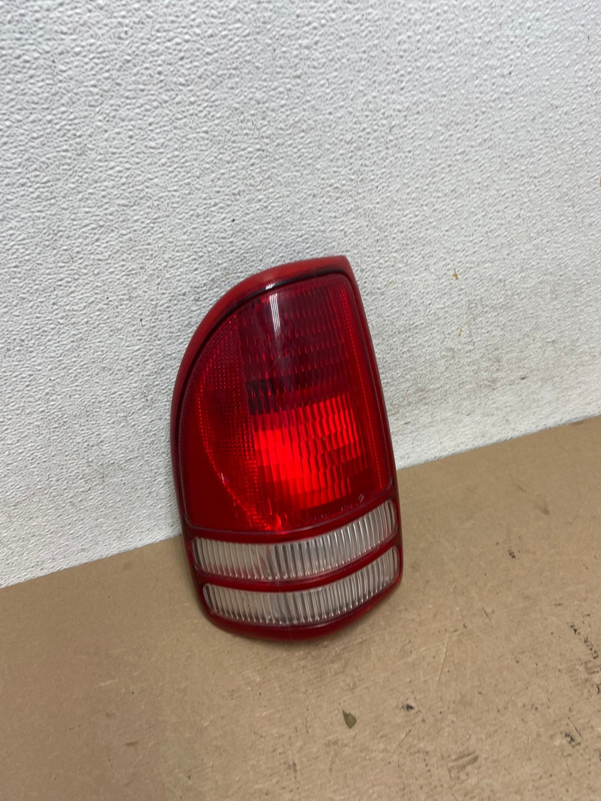 1997 - 2004 Dodge Dakota Left Driver Side Tail Light AF48342