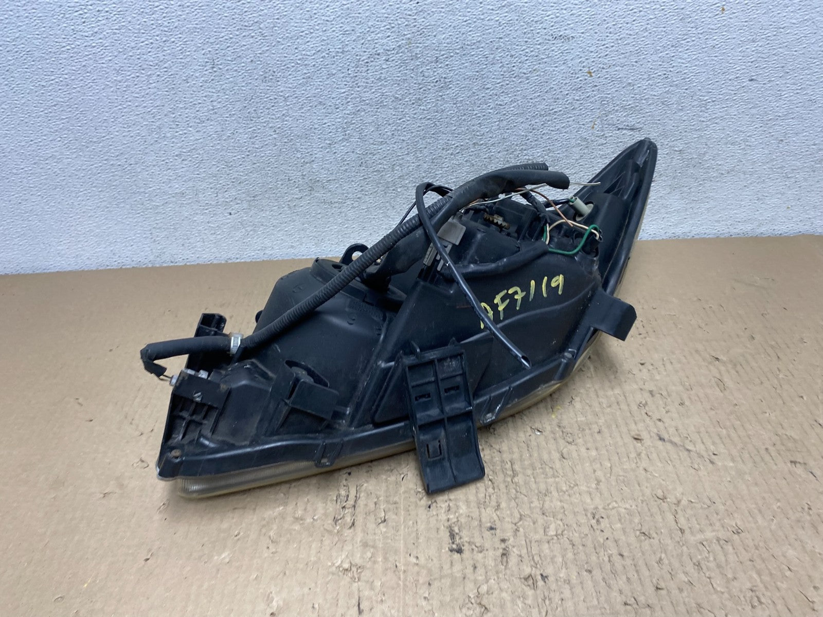 2005 2006 2007 Scion Tc Right Passenger RH Side Halogen Headlight AF7119 DW7