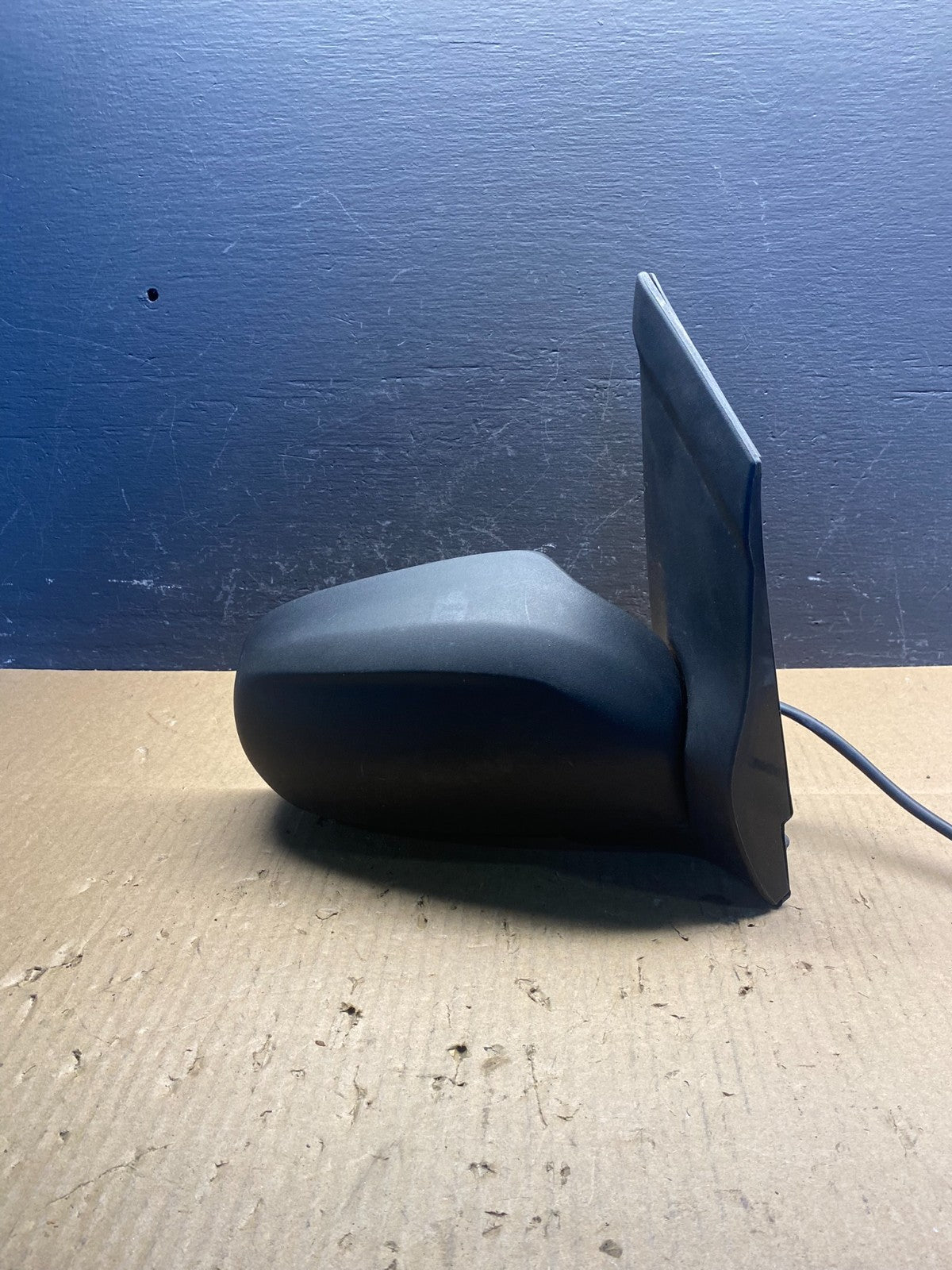 2000 - 2006 Mazda MPV Right Passenger RH Side View Door Mirror AC2665 DG0