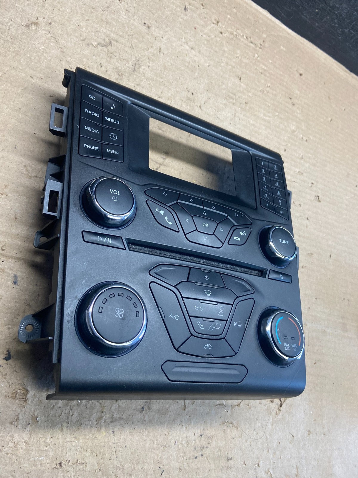 2016 2017 Ford Fusion Radio Climate Control A/C Control ah5349 DG2